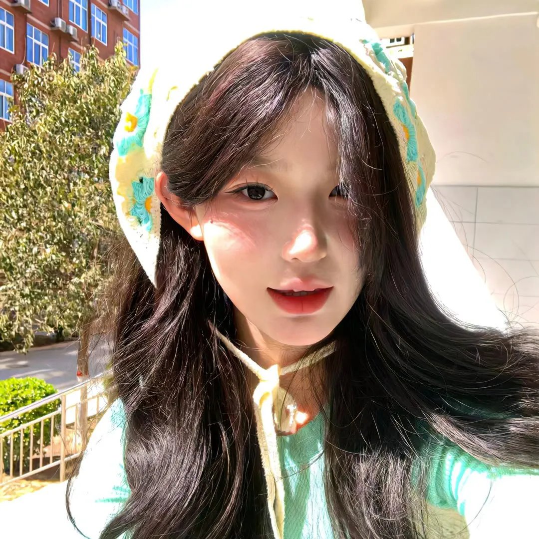 怀了帝国继承人后，被全帝国团宠